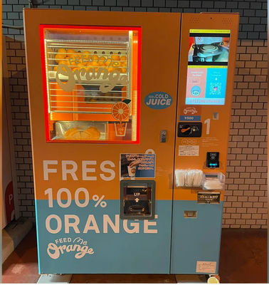 Fruit automatique Juice Vending Machine orange frais 1000W pour le magasin de supermarché
